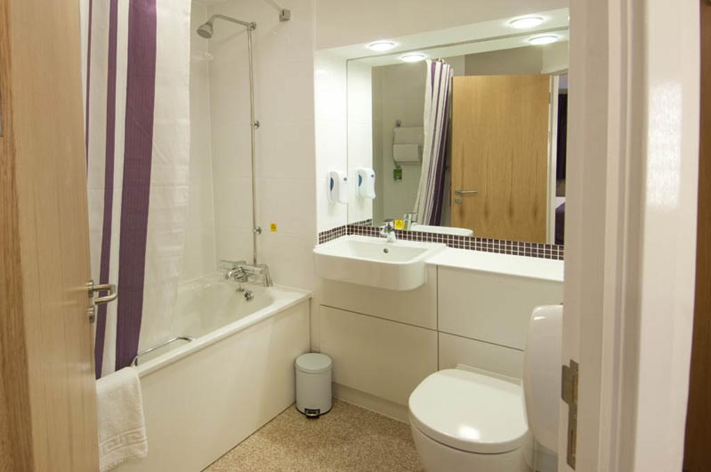 גטשהד Premier Inn Newcastle - Metro Centre חדר תמונה